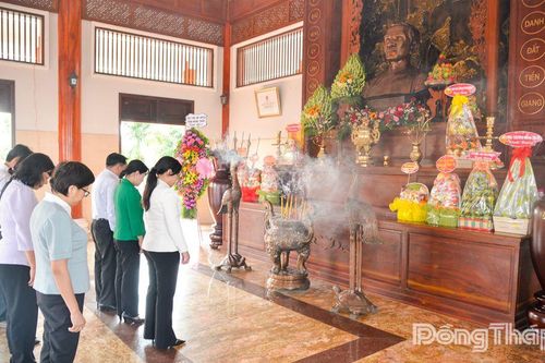 Lễ giỗ 80 năm ngày đồng chí Phan Văn Khỏe, nguyên Bí thư Xứ ủy Nam Kỳ hy sinh