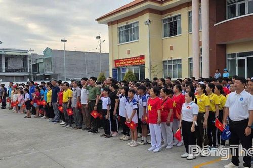 Xã Mỹ An Hưng: Gần 500 vận động viên hưởng ứng 'Ngày chạy Olympic - Vì sức khỏe toàn dân - Vì an ninh Tổ quốc'