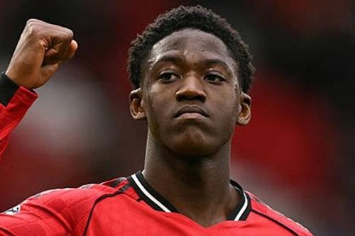 MU gia hạn kỷ lục với Kobbie Mainoo, Newcastle bạo chi săn tiền đạo Liam Delap