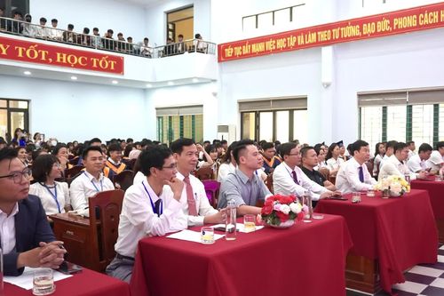 237 học sinh, sinh viên nhận bằng tốt nghiệp đợt 1, năm 2026