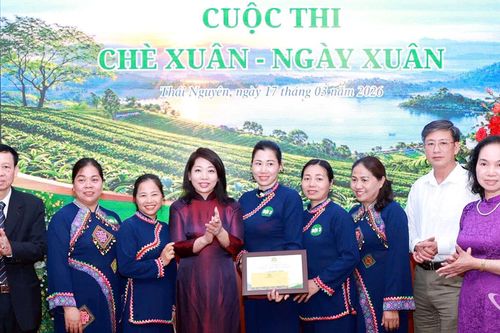 'Giữ lửa' nghề sao chè thủ công