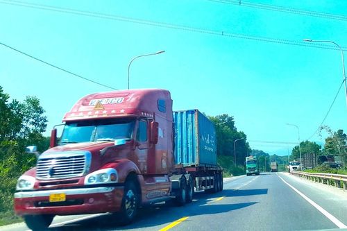 Đề xuất mở rộng hàng loạt đoạn tuyến trên QL1 lên 4 làn xe, tổng vốn hơn 10.800 tỷ đồng