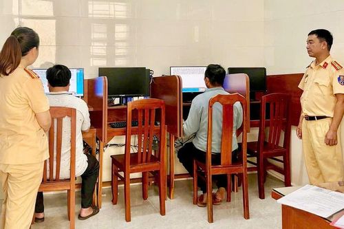 Gia Lai: Nghiêm túc tổ chức kiểm tra kiến thức, phục hồi điểm giấy phép lái xe
