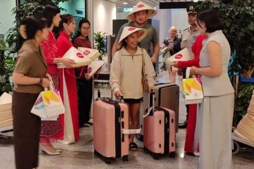 Hàng không AirAsia khai thác 2 đường bay từ Manila và Bali đến Đà Nẵng