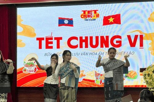 'Tết Chung Vị': Sự kiện giao lưu văn hóa ẩm thực Việt - Lào đặc sắc