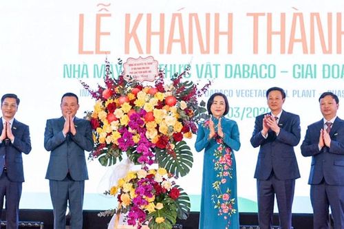 Phó Chủ tịch Quốc hội Nguyễn Thị Thanh dự lễ phát động 'Ngày hội người cao tuổi hưởng ứng trồng cây đời đời nhớ ơn Bác Hồ' tại Bắc Ninh