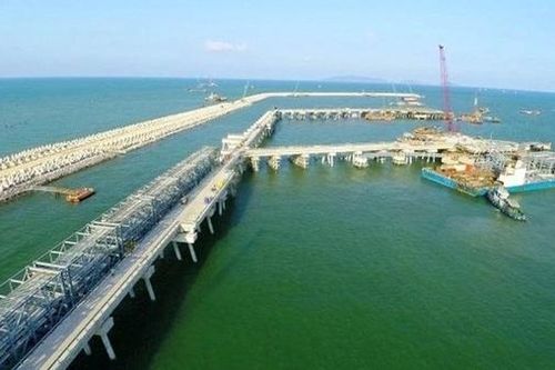 Từ siêu cảng Nghi sơn đến 'thành phố sân bay'