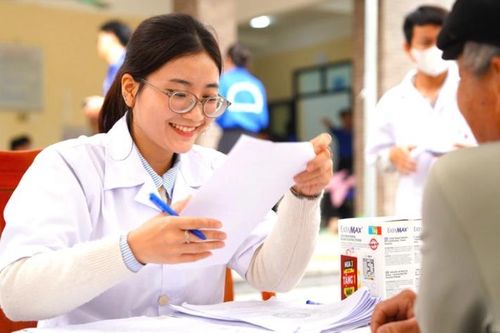 Bác sĩ sẽ phải tham gia kỳ thi đánh giá năng lực hành nghề khám bệnh, chữa bệnh quốc gia