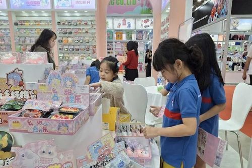 Trẻ em tiêu dùng những gì thì hợp lý? Gợi ý giúp cha mẹ dạy con chi tiêu thông minh từ sớm