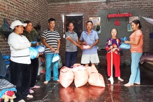 Đẩy mạnh công tác gia đình, xây dựng hạnh phúc bền vững