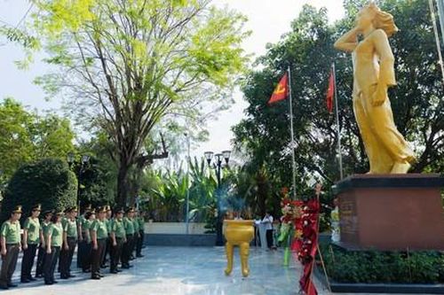 Hành trình Về nguồn đầy ý nghĩa của Ủy Ban Kiểm tra Đảng ủy Công an TPHCM