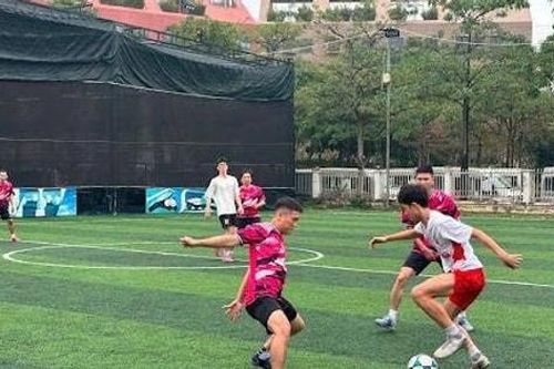 Chung kết Giải bóng đá - cầu lông phường Việt Hưng lần thứ I năm 2026