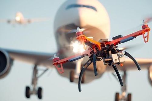 Những điều cần biết khi bay flycam để tránh uy hiếp an toàn hàng không