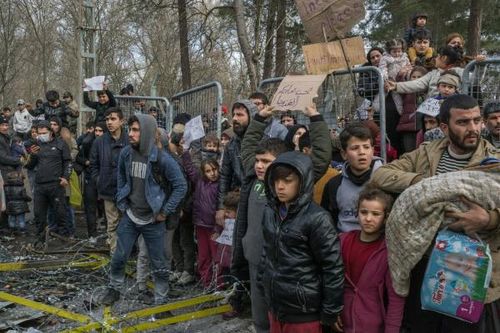 Iran: Cuộc khủng hoảng khác phía sau khói lửa...