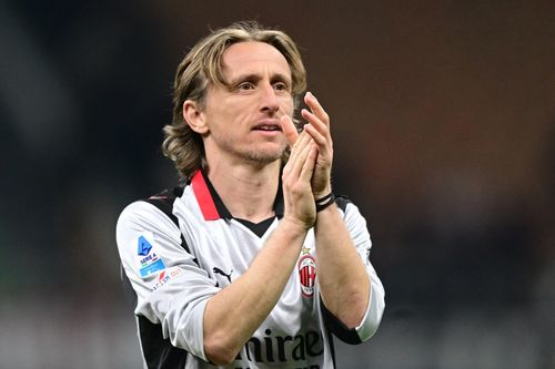 Modric gây kinh ngạc