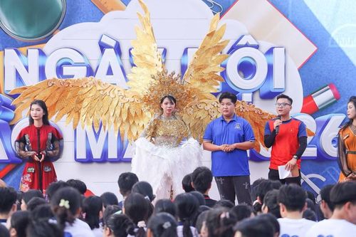 Khi sinh viên kể chuyện văn hóa bằng thời trang