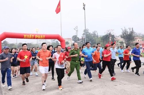 Tuyên Quang gần 3.000 người tham dự Ngày chạy Olympic: Vì sức khỏe toàn dân-Vì an ninh Tổ quốc