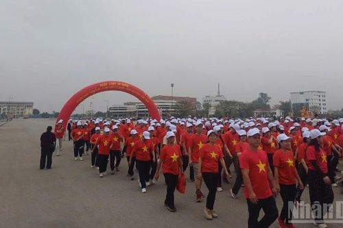 Cao Bằng: Hàng nghìn người tham dự Ngày chạy Olympic vì sức khỏe toàn dân