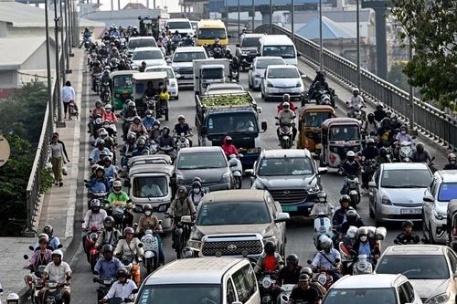 Indonesia triển khai 'làm việc tại nhà' để tiết kiệm năng lượng