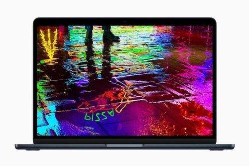 MacBook Air M2 16GB 2026, món hời khó tin