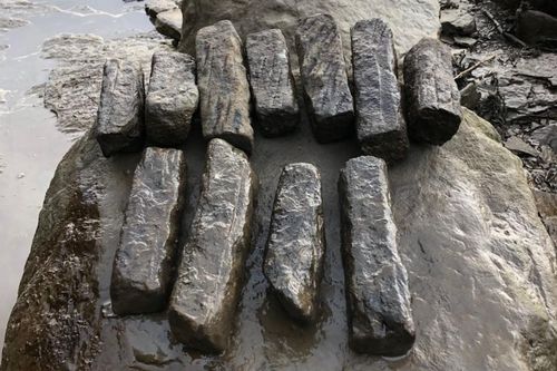 Soi dụng cụ mài dao La Mã cổ đại