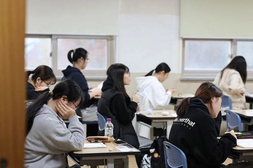 Ổn định độ khó kỳ thi đại học