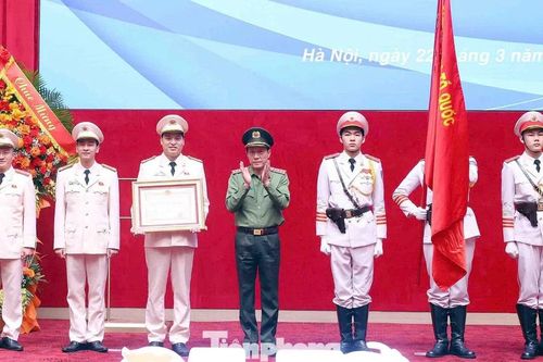 Tuổi trẻ Bộ Công an đón nhận Huân chương Bảo vệ Tổ quốc hạng Nhất