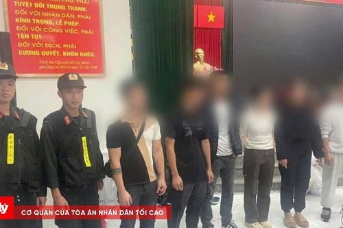 Huế tiếp nhận 7 công dân bị Mỹ trục xuất về nước