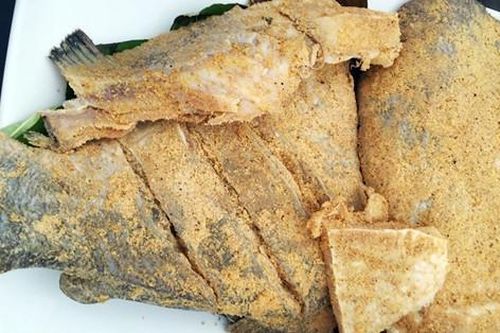 Vi khuẩn nguy hiểm ẩn trong cá ủ chua, thuốc giải độc đắt tới 200 triệu đồng