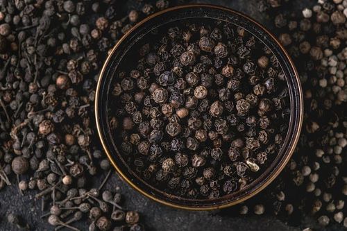 Việt Nam vươn lên dẫn đầu nguồn cung 'vàng đen' cho Thái Lan