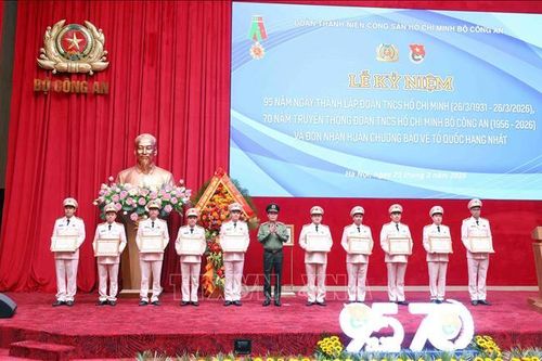 Đoàn TNCS Hồ Chí Minh Bộ Công an đón nhận Huân chương Bảo vệ Tổ quốc hạng Nhất