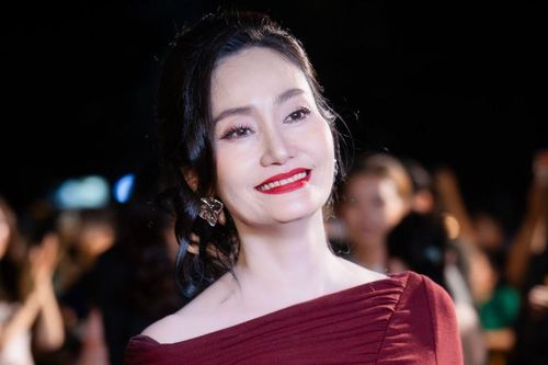 NSƯT Hạnh Thúy đổi đời