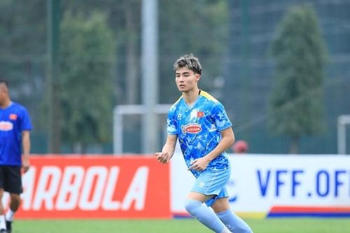 Sao Việt kiều ghi 5 bàn trong 50 phút: Quyết bám trụ châu Âu thay vì về V-League