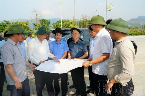 Chủ tịch UBND tỉnh Lê Văn Lương kiểm tra một số dự án trên địa bàn phường Điện Biên Phủ