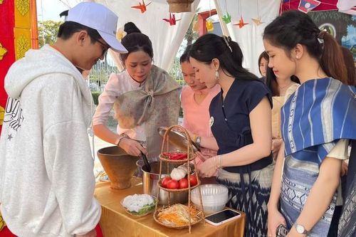 Đặc sắc ngày hội Văn hóa Phương Đông và Việt Nam lần thứ III tại Trường Đại học Quy Nhơn
