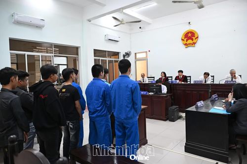 Giải quyết mâu thuẫn trên mạng, 2 nhóm thanh niên vào tù