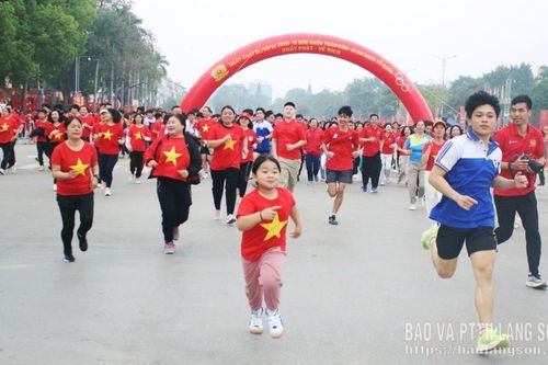 Hơn 3.000 người tham gia Ngày chạy Olympic năm 2026