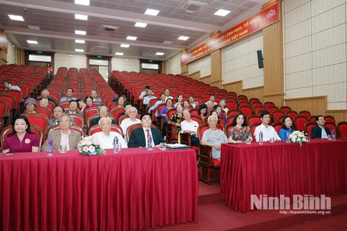 Ban Liên lạc Cựu cán bộ Đoàn Ninh Bình gặp mặt Kỷ niệm 95 năm Ngày thành lập Đoàn TNCS Hồ Chí Minh