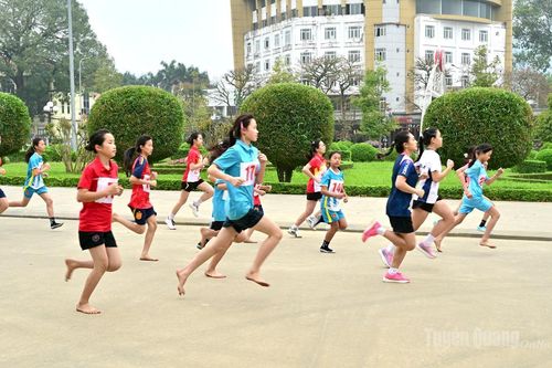 Lễ phát động Ngày chạy Olympic vì sức khỏe toàn dân tỉnh Tuyên Quang năm 2026