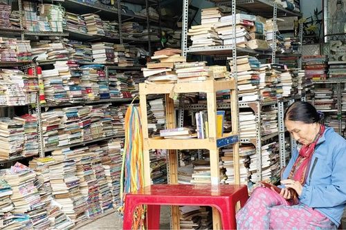 Lặng lẽ những tiệm sách cũ...