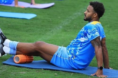 Đội tuyển Quốc gia Việt Nam tiếp tục nhận thêm quân, Xuân Son bị đau nhẹ