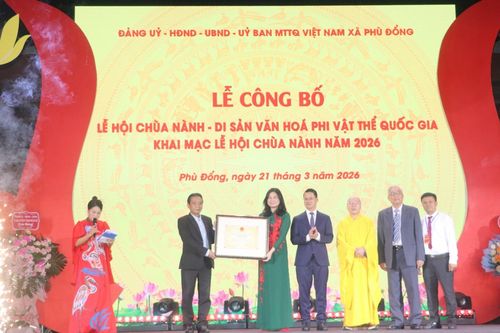 Khai mạc Lễ hội Chùa Nành, đón nhận Di sản văn hóa phi vật thể Quốc gia