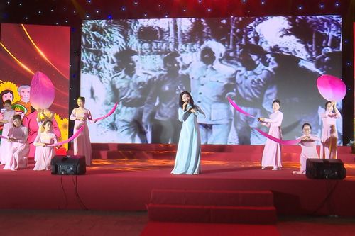 Phường Xuân Đỉnh tổ chức chương trình nghệ thuật mừng thành công bầu cử