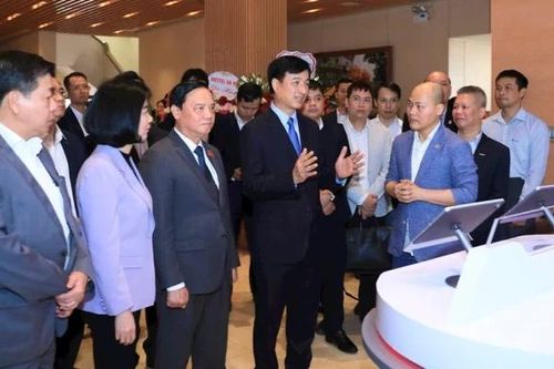 Hà Nội tăng tốc chuyển đổi số, thúc đẩy đổi mới sáng tạo