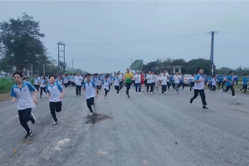 Nhân dân xã Hưng Đạo tích cực tham gia phong trào thể dục thể thao