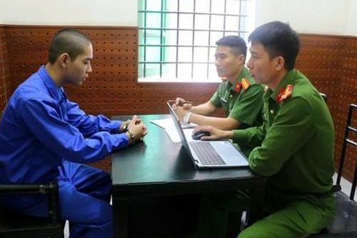Bắt băng nhóm gây ra hàng loạt vụ 'đá xế' liên tỉnh, thu giữ 9 xe máy