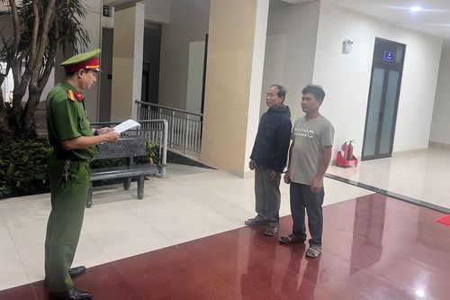 2 kẻ đồi bại nhiều lần xâm hại bé gái 13 tuổi ở Đà Nẵng