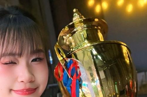 Đàm Thủy Tiên giành Cup Vàng Cuộc thi Nghệ thuật Quốc tế Thái Bình Dương