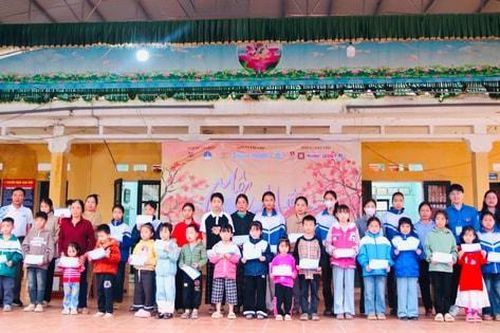 Tuổi trẻ phường Kim Liên lan tỏa yêu thương, chăm lo thiếu nhi khó khăn