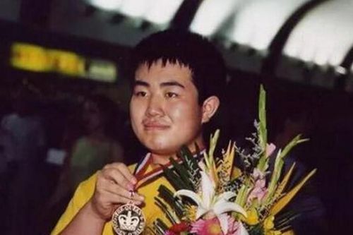 Lời bào chữa của thần đồng Toán học 11 tuổi giành giải Nhất 40 cuộc thi, 2 lần vô địch thế giới nhưng không thể tốt nghiệp đại học